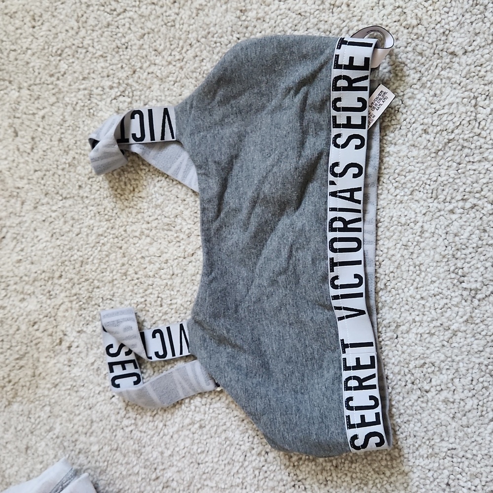 VS sports bra